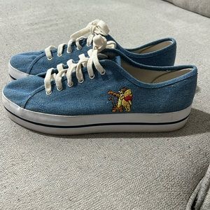 Vintage 90s Denim Women's 9.5 Winnie the Pooh and Tigger Disney Tennis Shoes